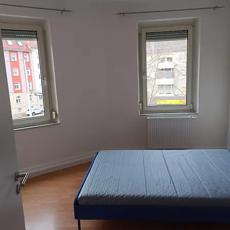 Eastside - In Geteilter Mit Gemeinschaftsbad 民宿 *