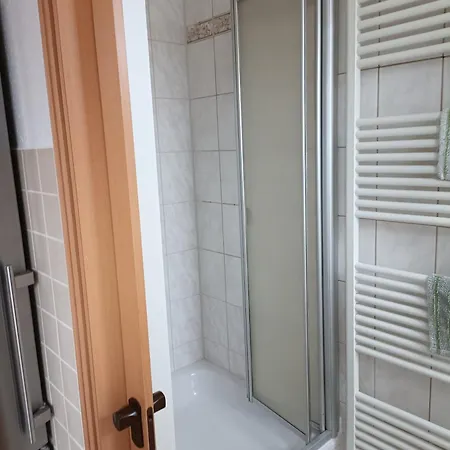 Eastside - In Geteilter Mit Gemeinschaftsbad Accommodatie bij particulieren Stuttgart