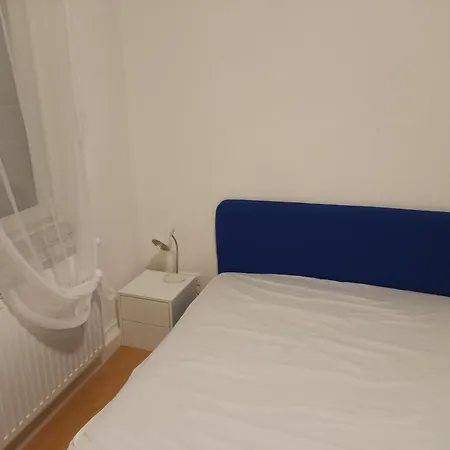 Eastside - In Geteilter Mit Gemeinschaftsbad 民宿 斯图加特