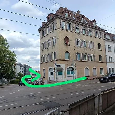 Eastside - In Geteilter Mit Gemeinschaftsbad منزل للإقامة *