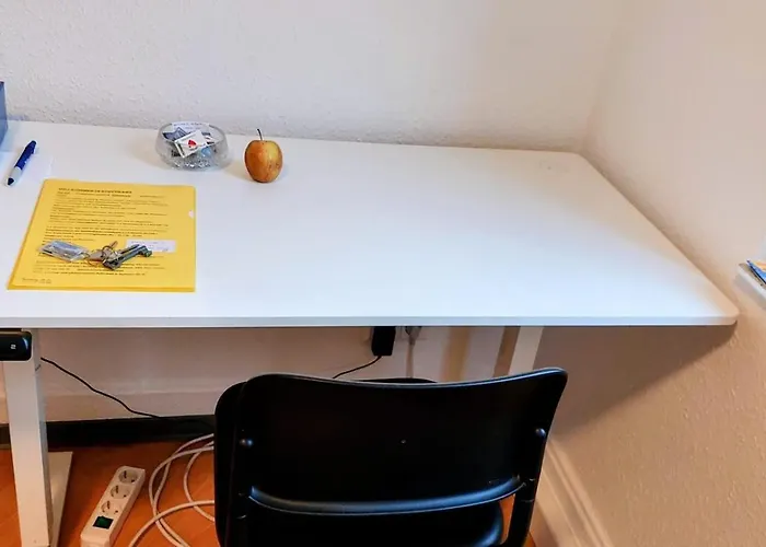 Eastside - In Geteilter Mit Gemeinschaftsbad Homestay szállás *